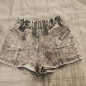 Blank NYC Grayish Black Acid Wash Denim Women Shorts Size 27, New With Tags!